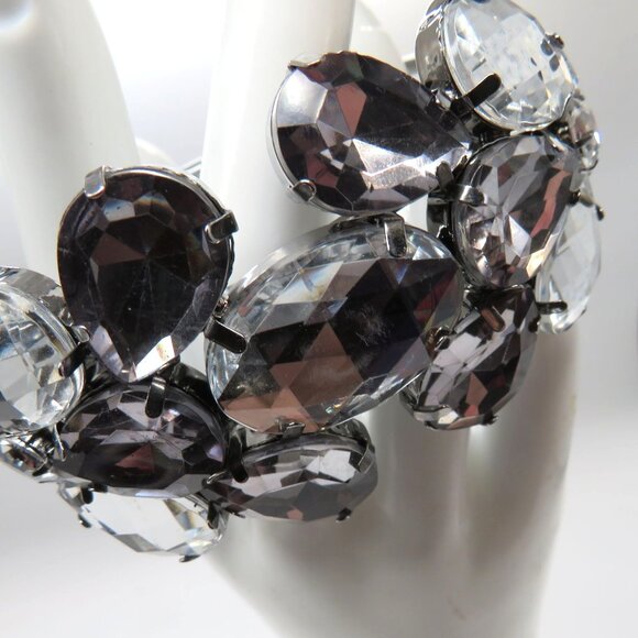 Vera Wang Bracelet Silver Tone Large Faceted Rhinestone Cluster Statement Bangle - Picture 11 of 16